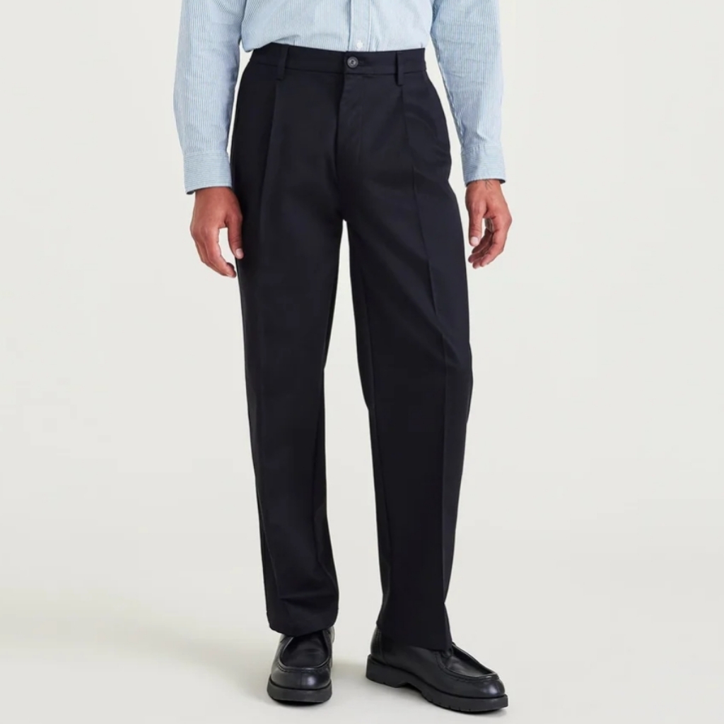 Dockers Black Relaxed Fit Pleated Signature Lux Cotton Stretch Khaki 40w 34l